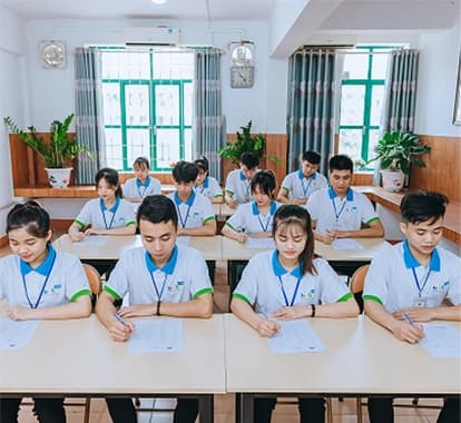 Hoạt động HelloJob 11